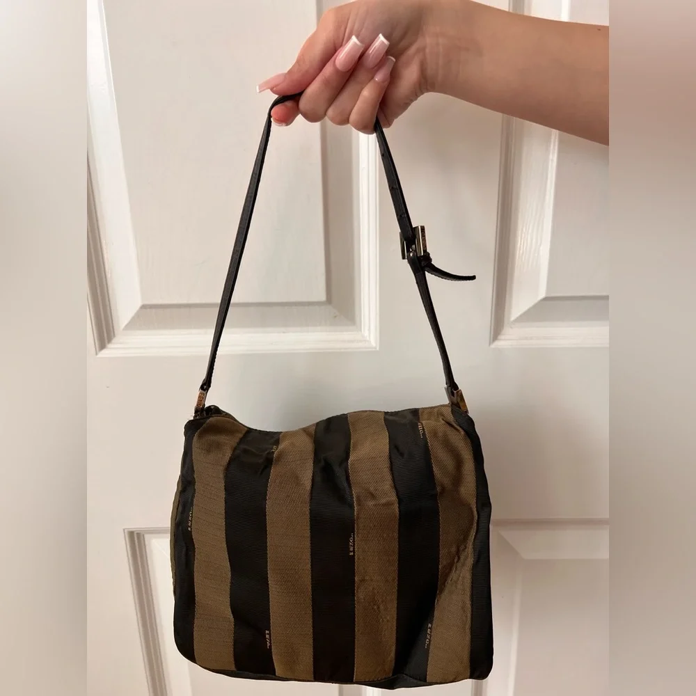 Unique mini Fendi stripped shoulder bag with buckle - Picture 1 of 4